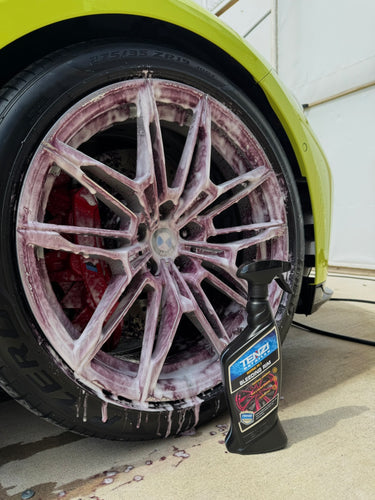 Bleeding Rim Colour-Changing pH-Neutral Wheel Cleaner